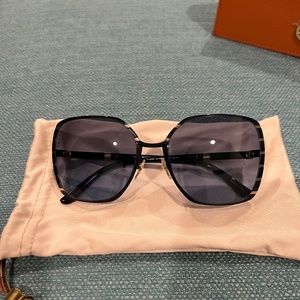 Tory Burch 0TY6055 Square Sunglasses